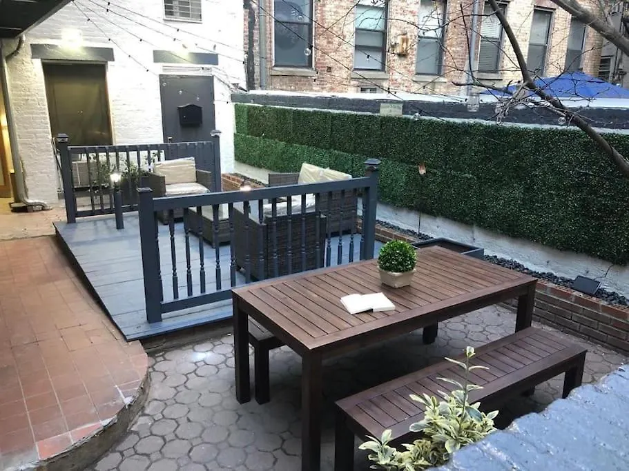 26-3B 1Br Prime Gramercy Wd In Unit Courtyard New York Apartment